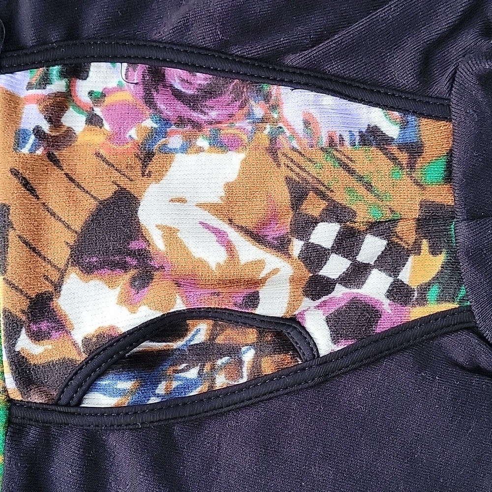 BRIEFS - Picture 2 of 10